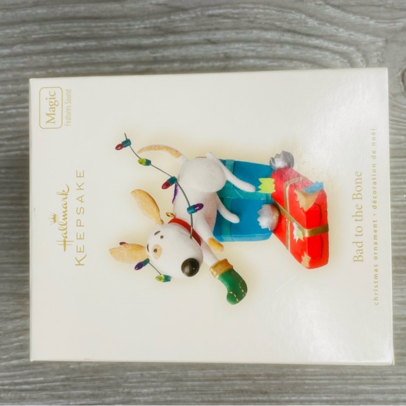 Hallmark Christmas ornament 2008 Bad to the Bone Musical singing light ornament - Picture 9 of 12